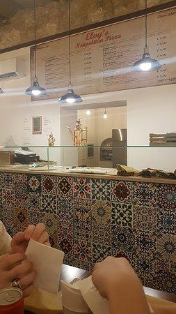 Elvy's Neapolitan Pizza